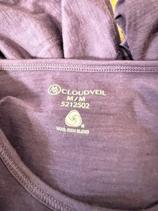 Cloudviel  Women’s Merino Wool Baselayer Long Sleeve Top Outdoors Hiking M - Picture 8 of 8